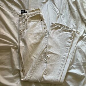 URBAN OUTFITTERS BDG WHITE COWBOY JEANS